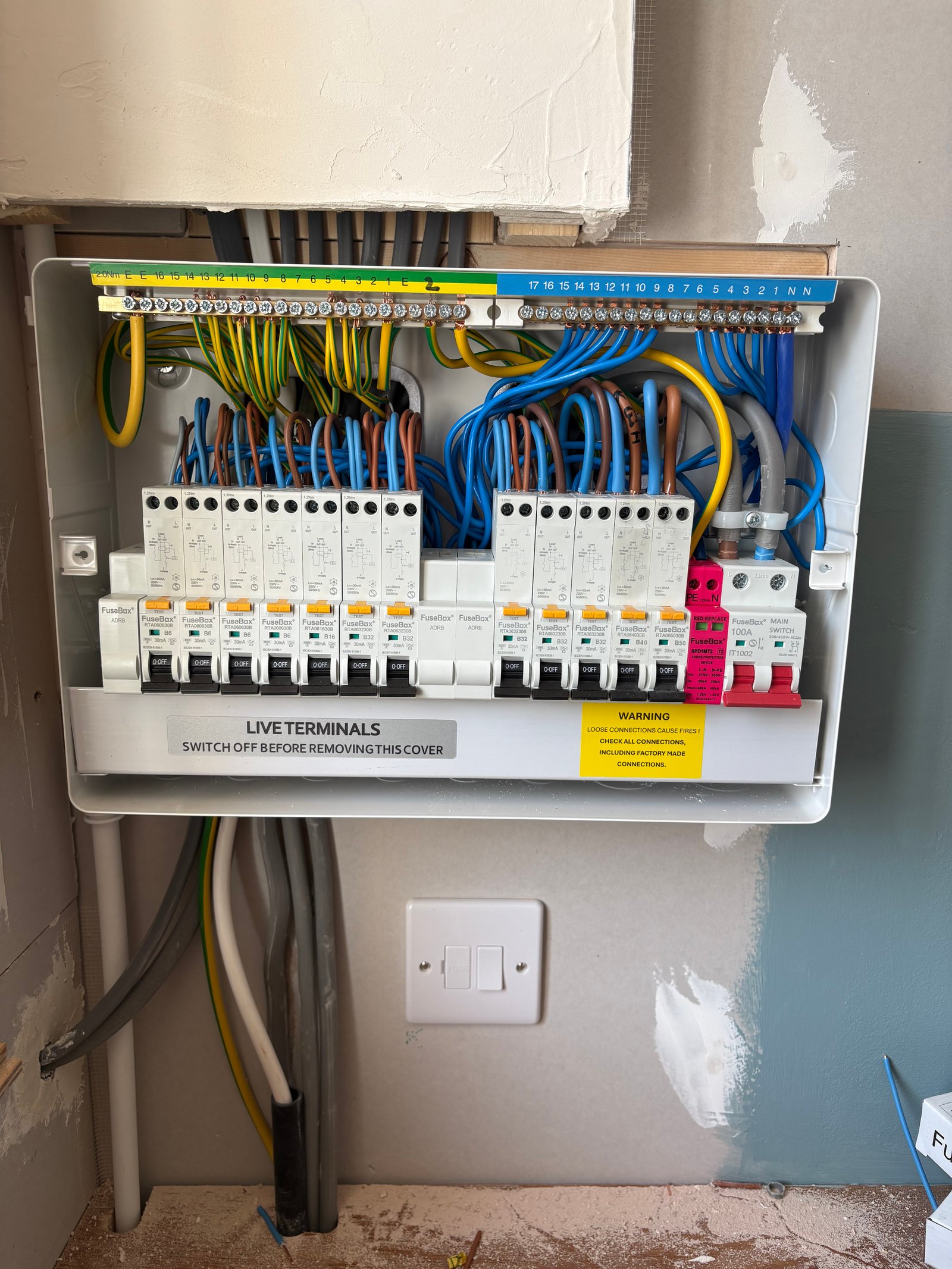 Consumer Unit 8