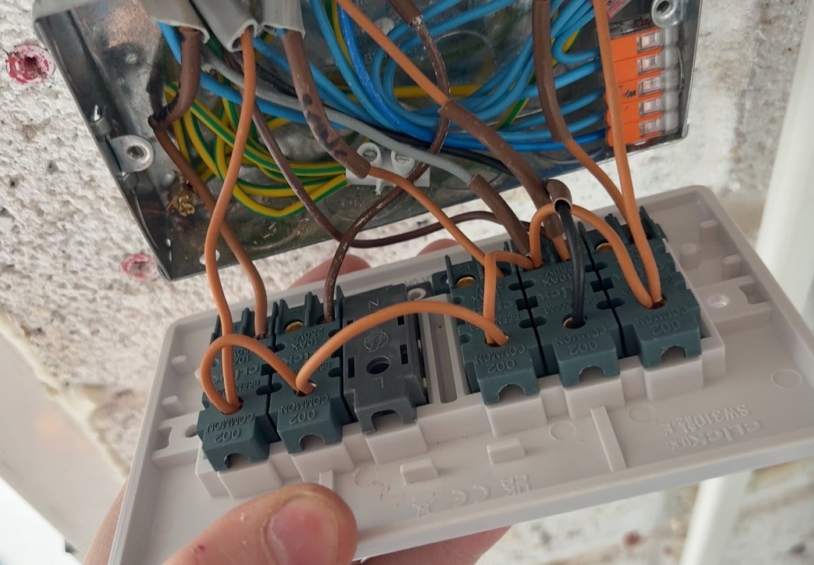 LightSwitch wiring
